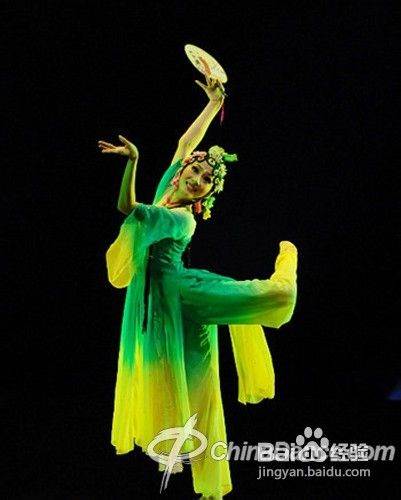 中国古典舞基本功的地面训练